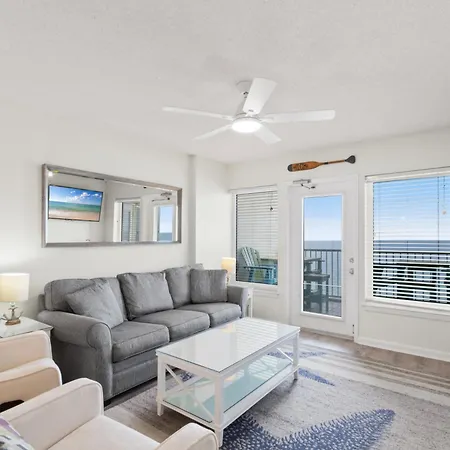 Boardwalk 983 Apartment